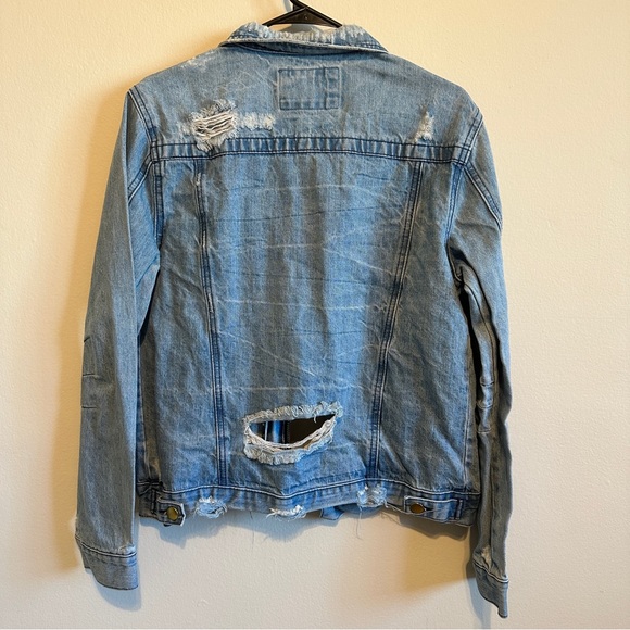 Forever 21 Mens Distressed Denim Jacket - Picture 2 of 6